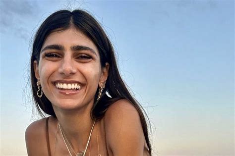 hot pic of mia khalifa|Mia Khalifa leaves followers breathless with sexy bikini photos